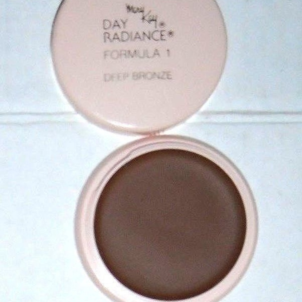 Day Radiance Formula1 Deep Bronze Cream Foundation